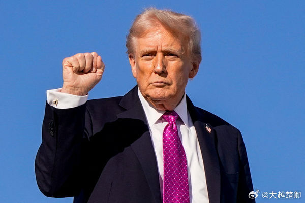 特朗普称，他在委内瑞拉的支持率比以往任何人都高。等忙完手头上的事，他就学习西班牙