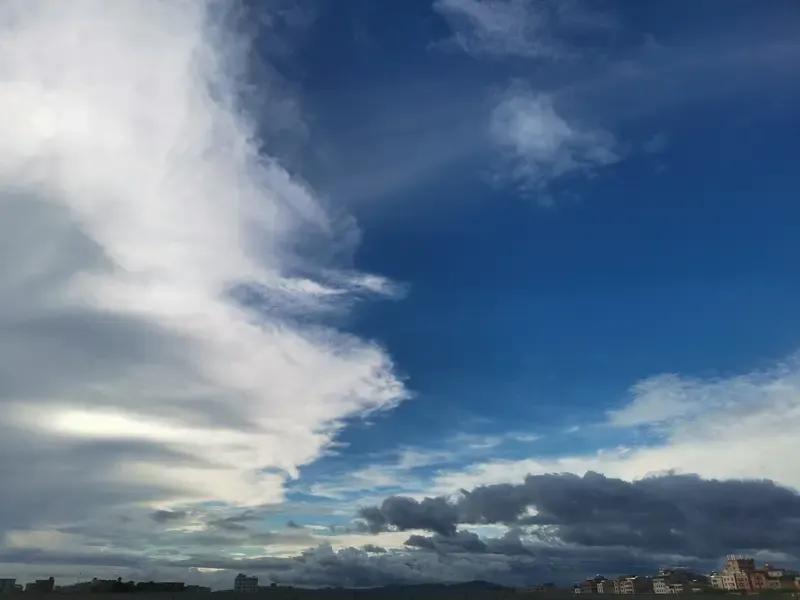 佛家一段通透的话：“上船不思岸上人，下船不提船上事，旧人无需知近况，新人不必问过