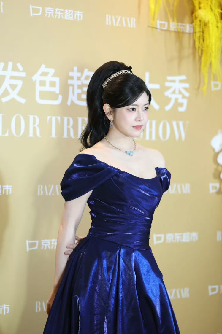 陈妍希风格多变，怎么什么造型都这么手到擒来！太强了