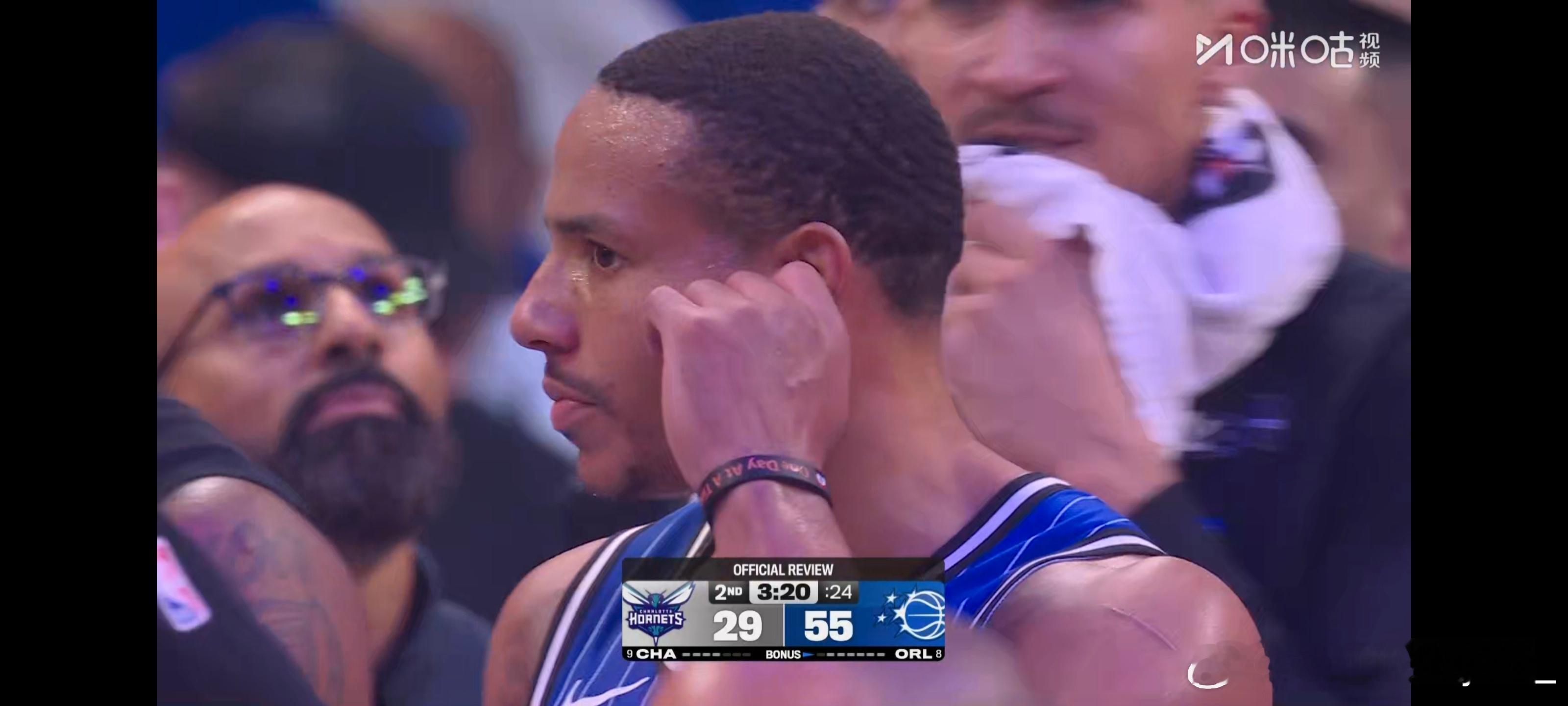 刚起床就看到这个雷霆比分 