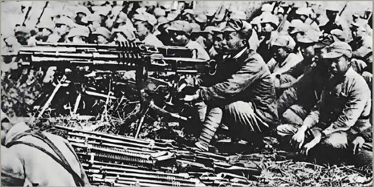 1948年7月2日，襄樊战役正式打响。我军按照既定战术方案分步推进，层层破局，首