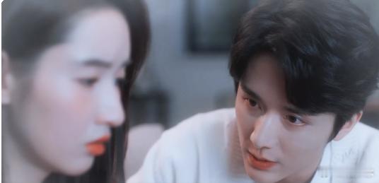 #舍不得星星亲一下怎么了# 现在已经被蒋时延唐漾他们俩给勾成翘嘴了，他们俩之间的
