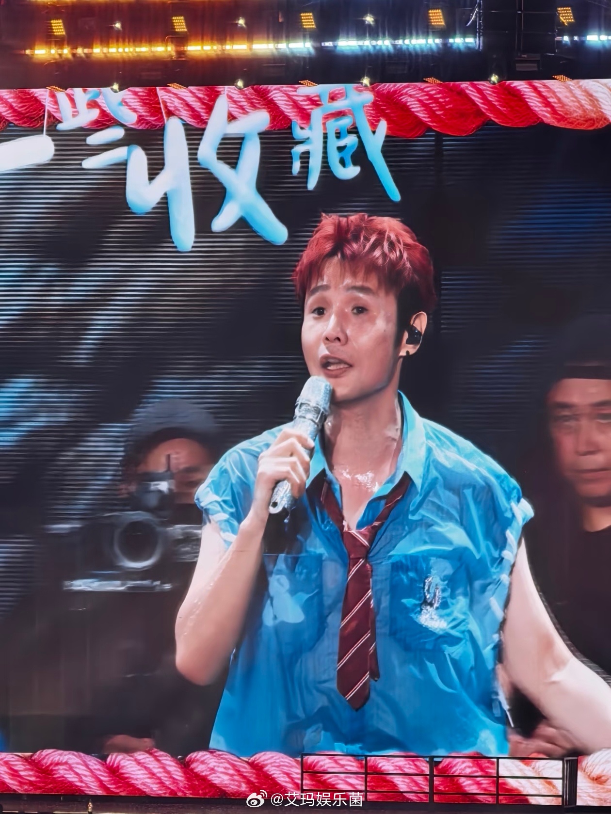 李荣浩出汗出成湿身诱惑 李荣浩丑帅丑帅的怎么，和杨丞琳在一起后变帅了呢？应该说是
