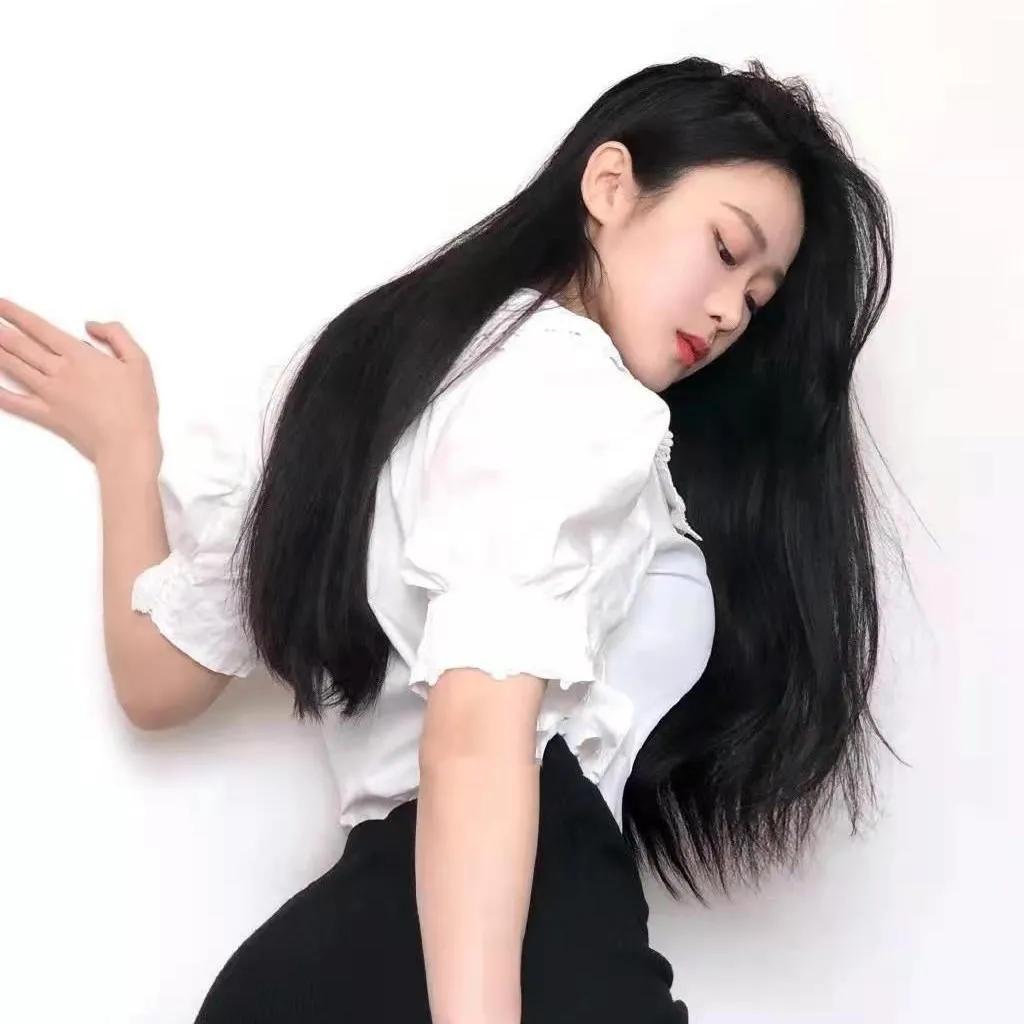 慵懒午后，温柔入梦秋日小憩照 独处的周末午后 温柔小憩 懒懒午后时光 懒懒的周末