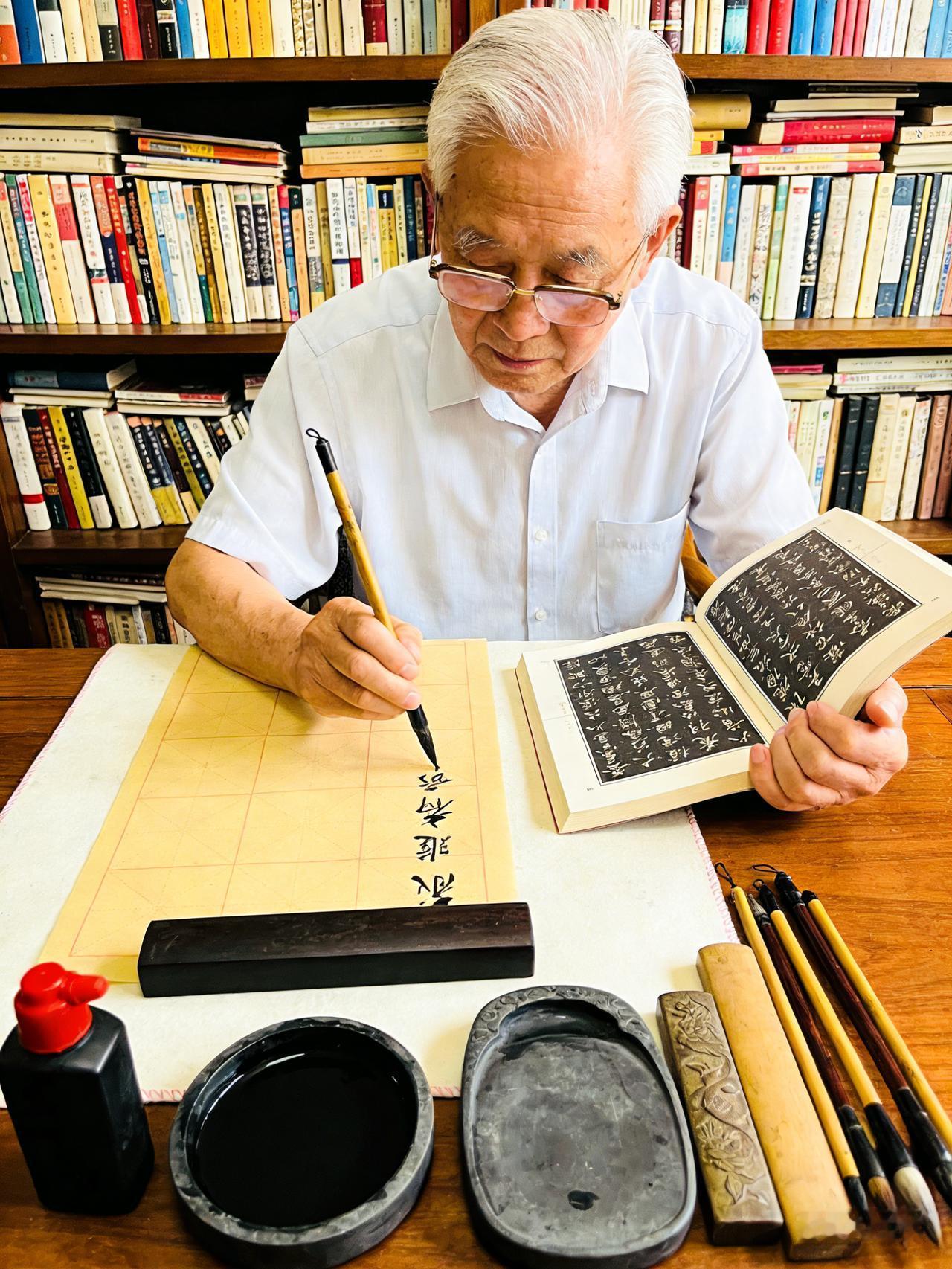 一位著名医学院士非常现实的话：
人到五六十岁，越活越要明白这四件事：

第一，健