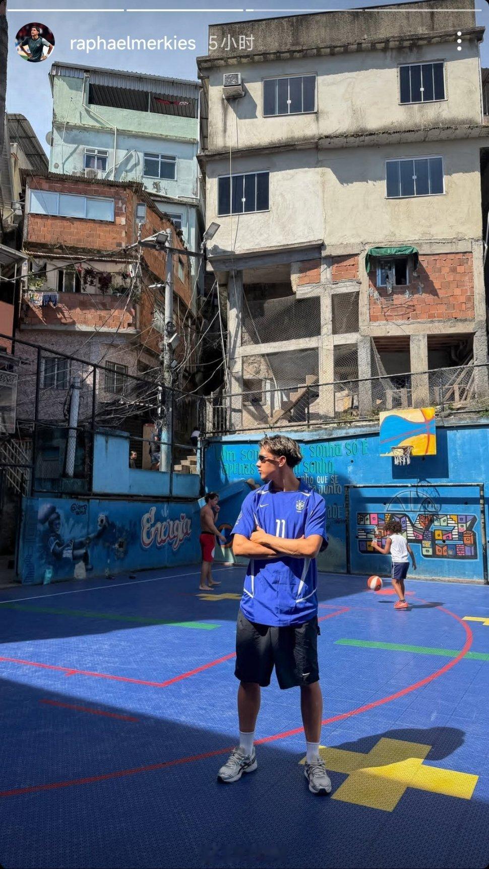 李小恒晒照自由橙山东泰山