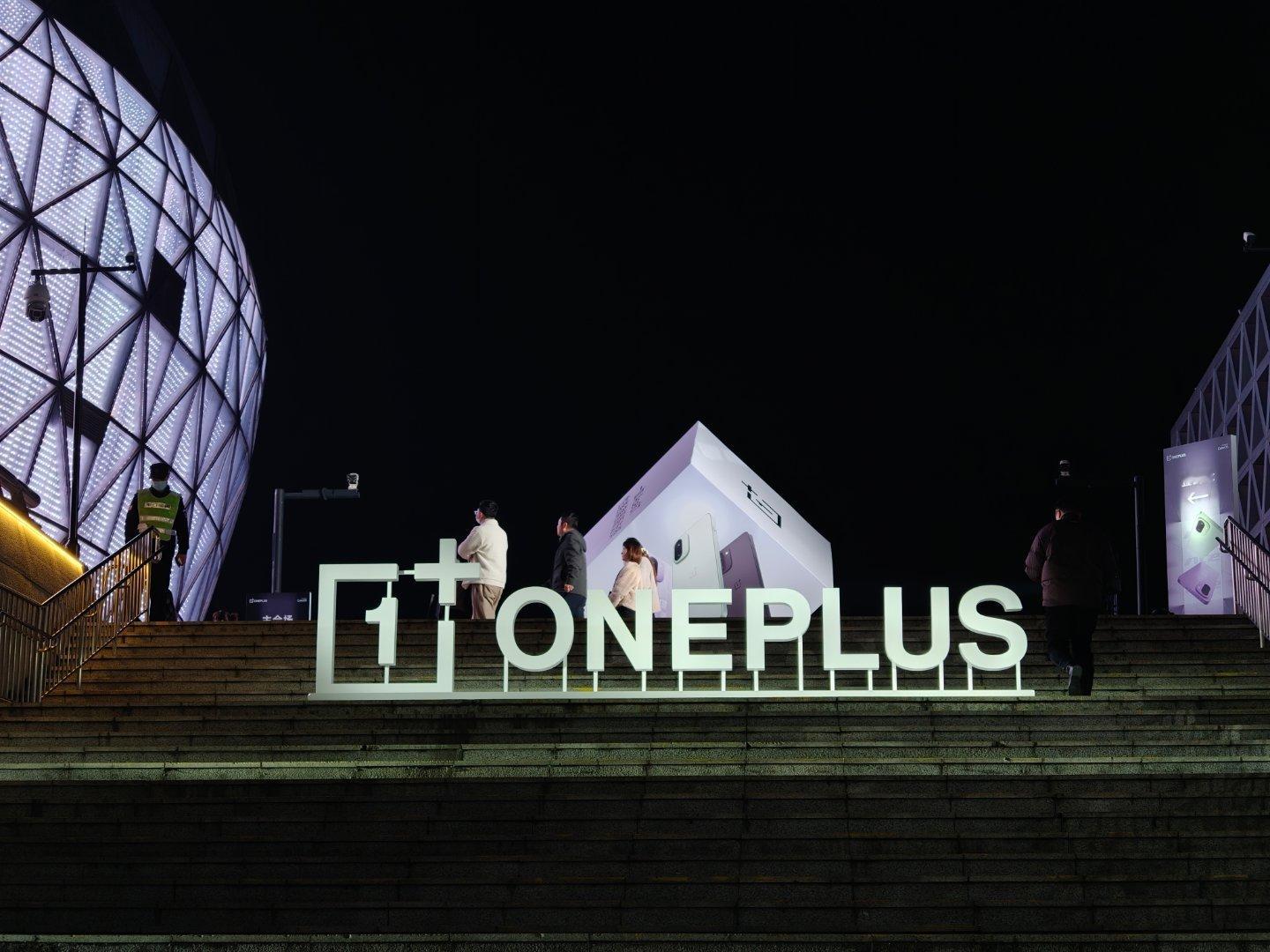 到一加Ace6T发布会现场啦一会儿看看价格给猜对的小伙伴发🧧  杭州·萧山瓜沥