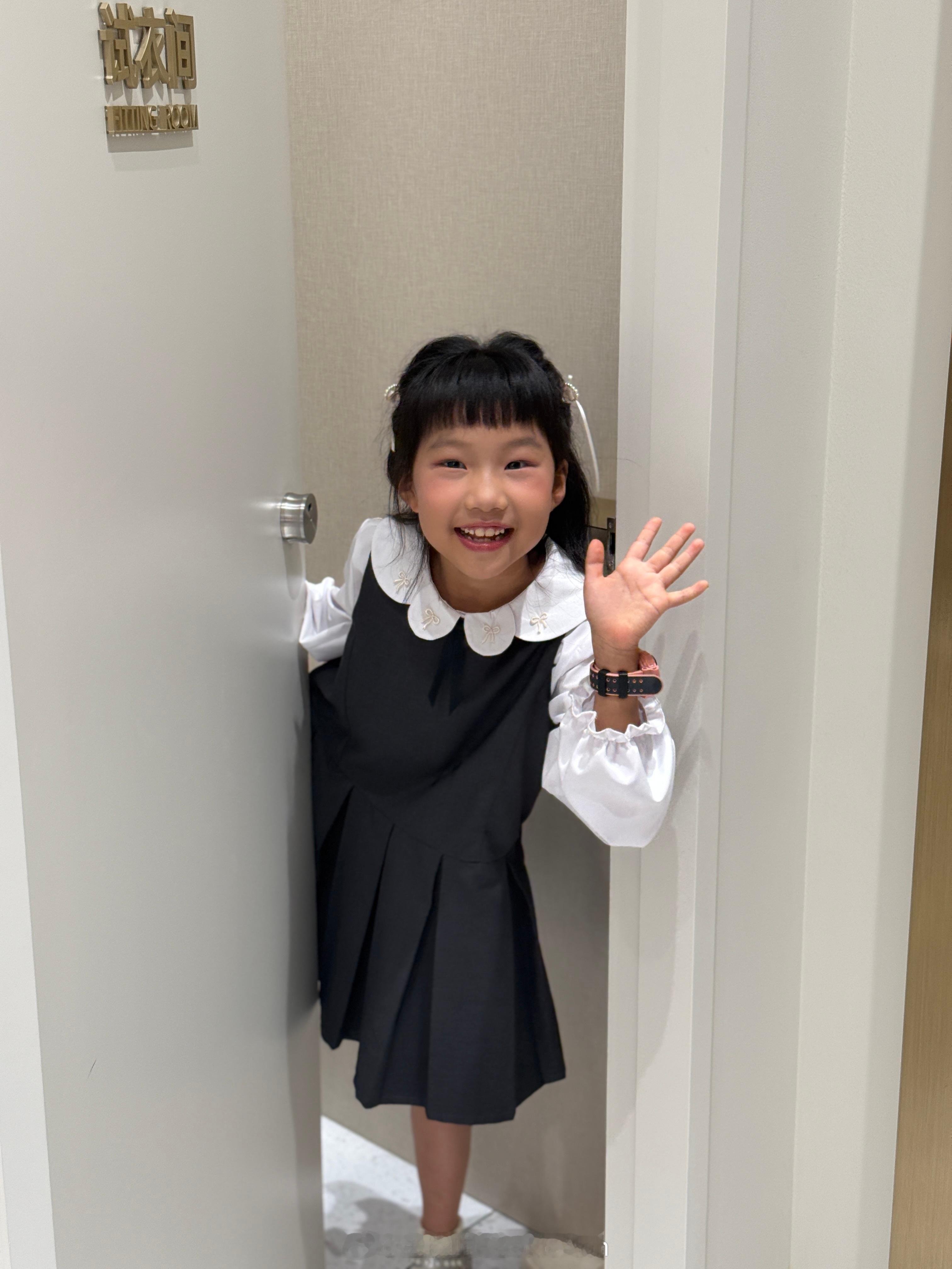👧一年一度🔍海马体入学照记录成长📸这次完全是她自己选的衣服和发型（我给她提
