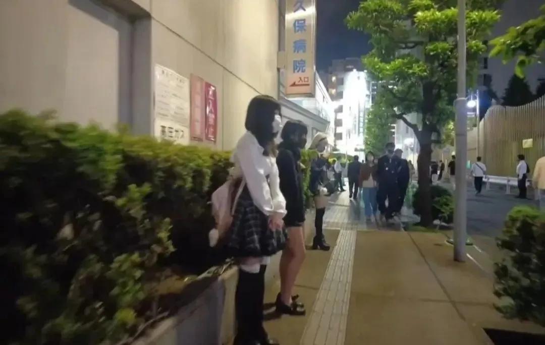 日本——从制造业大国到风俗业兴盛的岛国之产业转型！
这是一篇很棒的分析文章，中国
