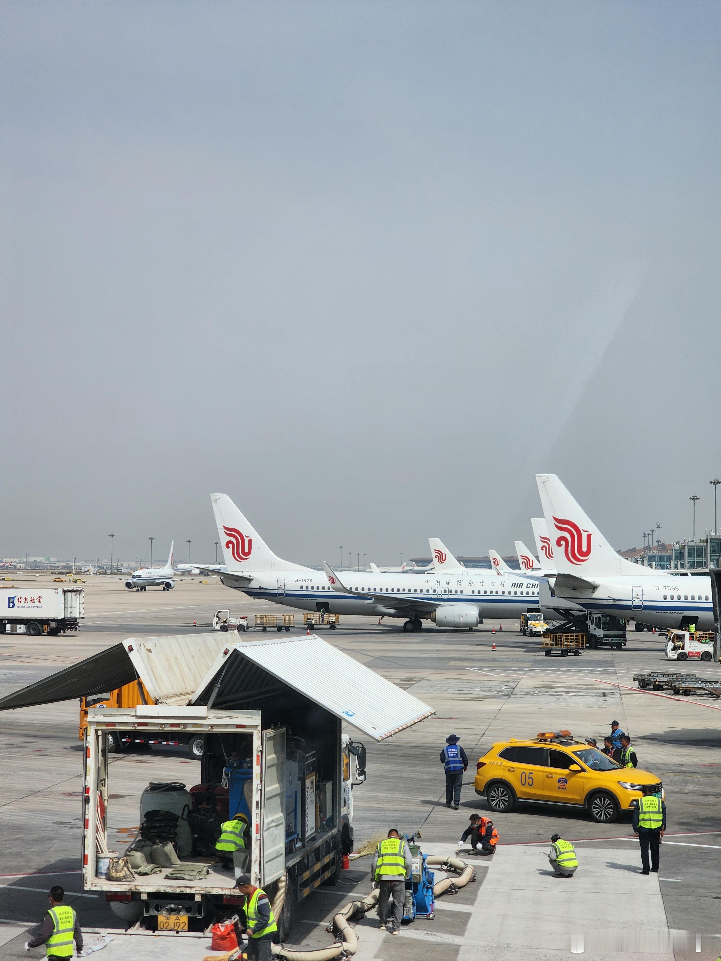 今日份特种兵，来北京看一台有意思的SUV大v聊车