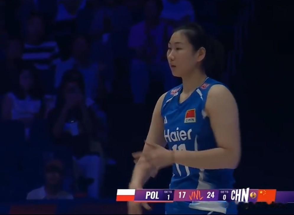 李晨瑄能打出来，就是我们中国女排最大的惊喜和收获！李晨瑄在场上确实比较实用啊，第