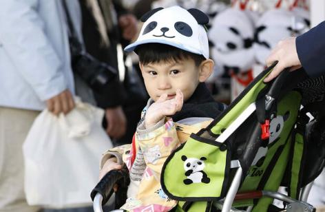 1月28日，大熊猫刚离开一天，日本就开始“全面唱衰”了。日本上野观光联盟名誉会长