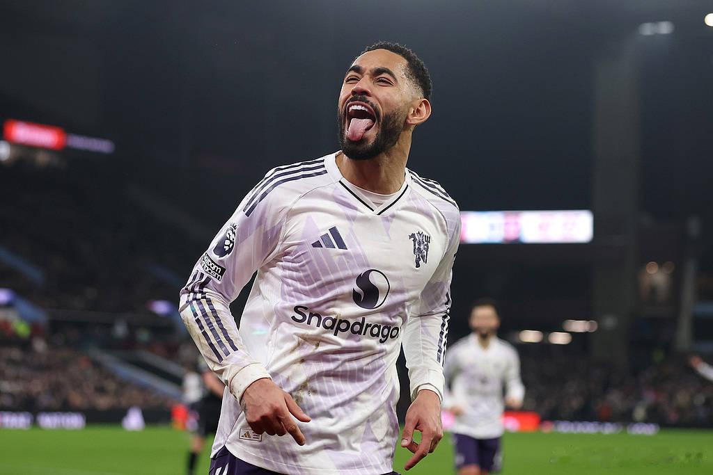 英超-库尼亚破门罗杰斯双响 曼联客场1-2维拉4轮仅1胜------北京时间12