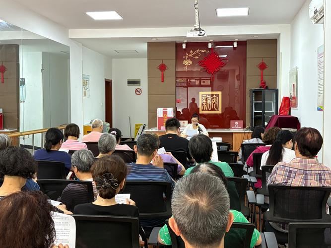 我居住的小区有业委会。不过这业委会的表现真是一言难尽。一开始成立的时候，大家都满