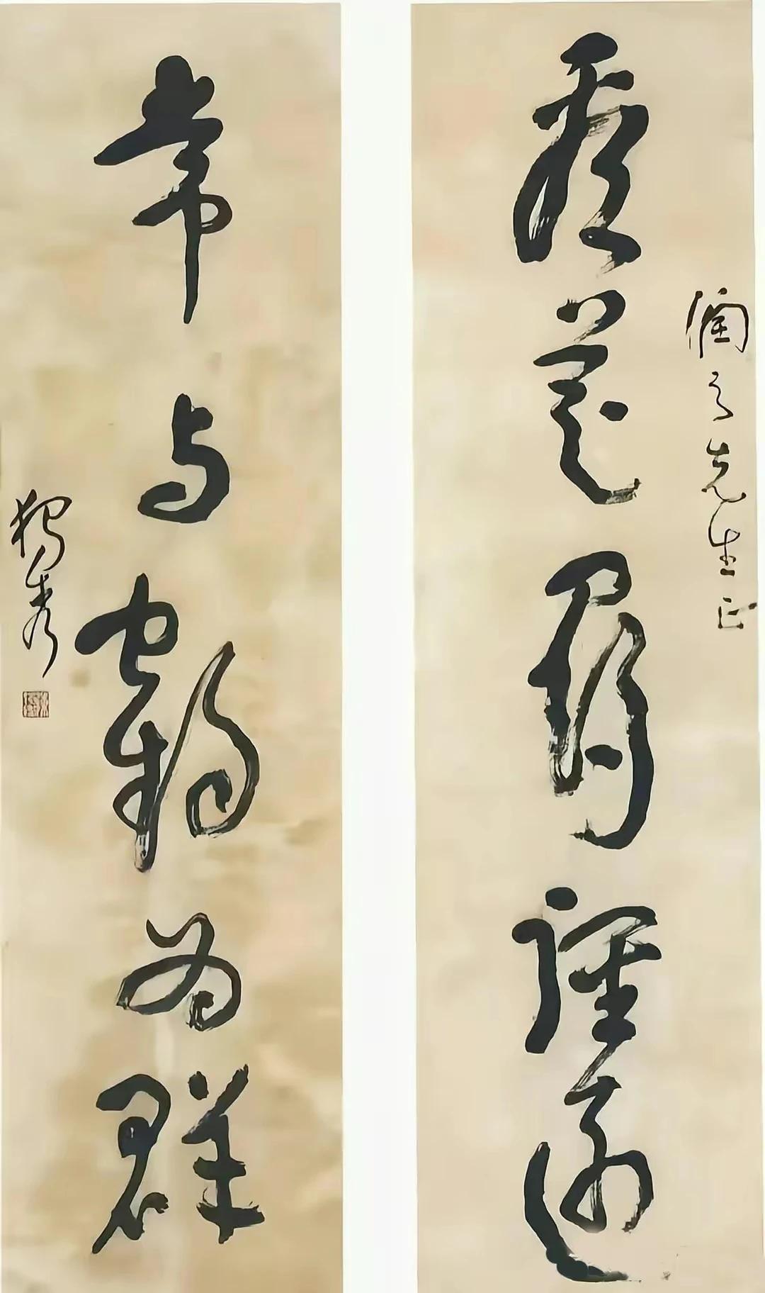 无愧为中共创始人，早已赏识毛伟人。陈独秀曾送青年毛泽东一幅书法对联:看花寻径远，