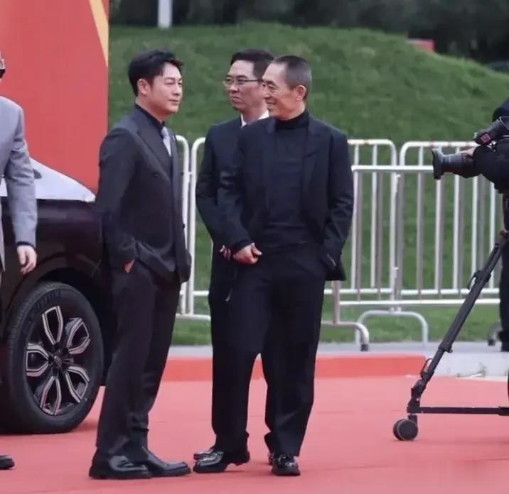 张颂文真是越来越有范，越来越自信了！之前演了十几年戏，都是演一些小角色或小配角，