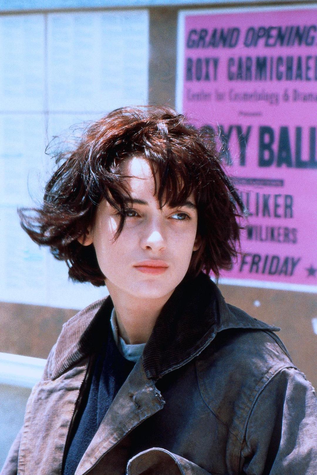 🎂1971年10月29日，美国演员薇诺娜·瑞德（Winona Ryder）出生