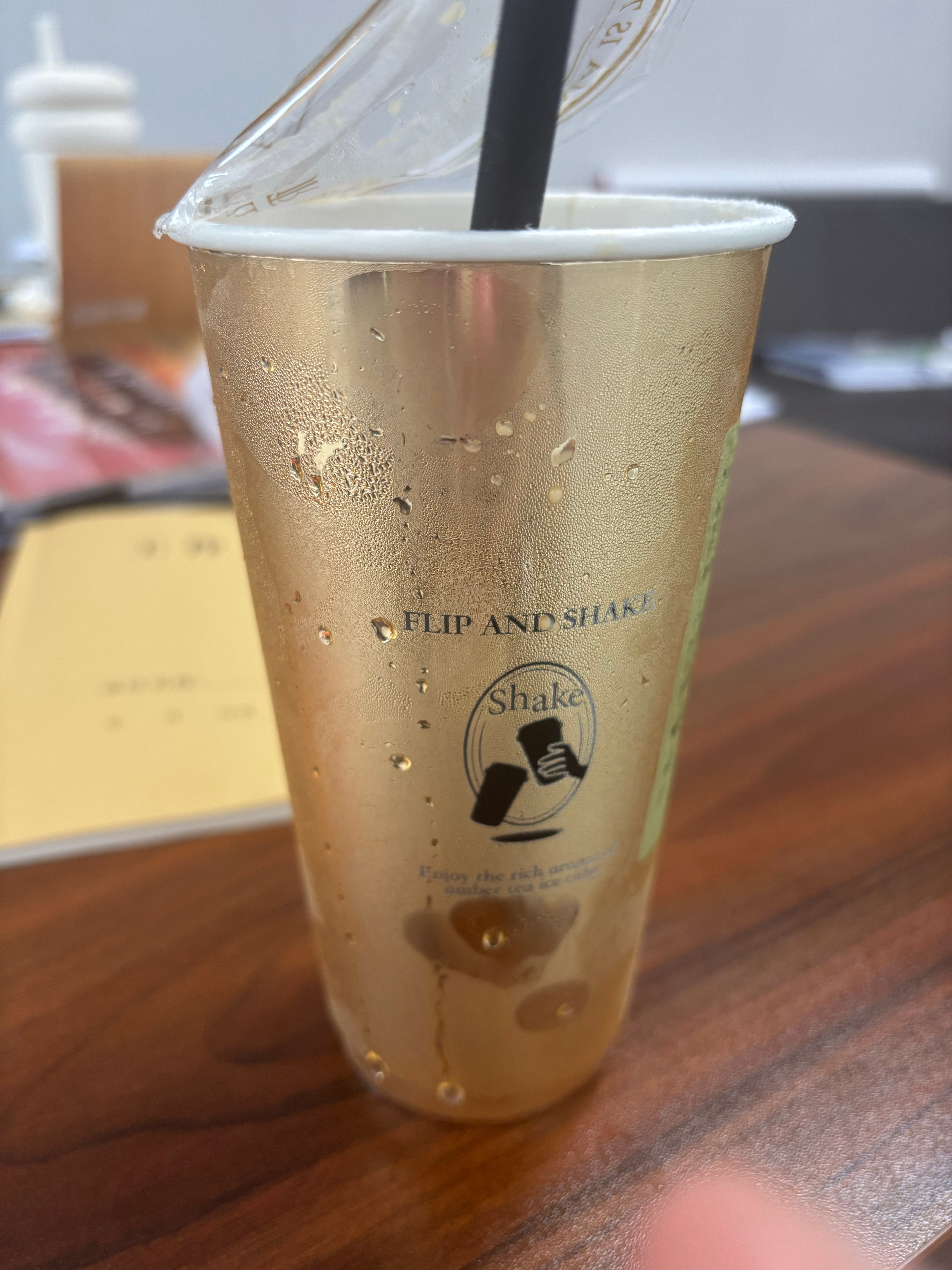 裕莲茶楼之特浓茶钻琥珀奶～ 
