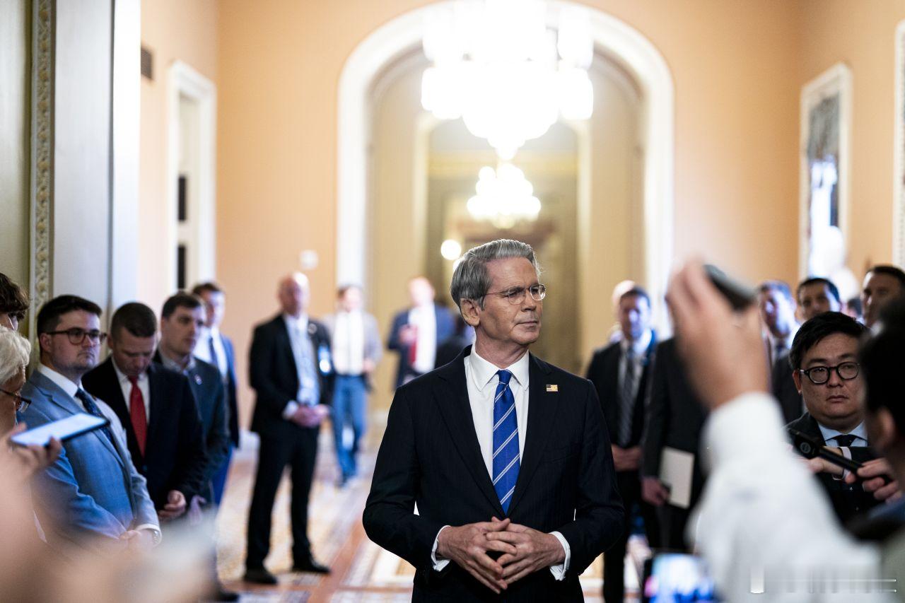 （CNN）美国财政部长斯科特·贝森特周四告诉CNBC，他将于今日向特朗普总统汇报
