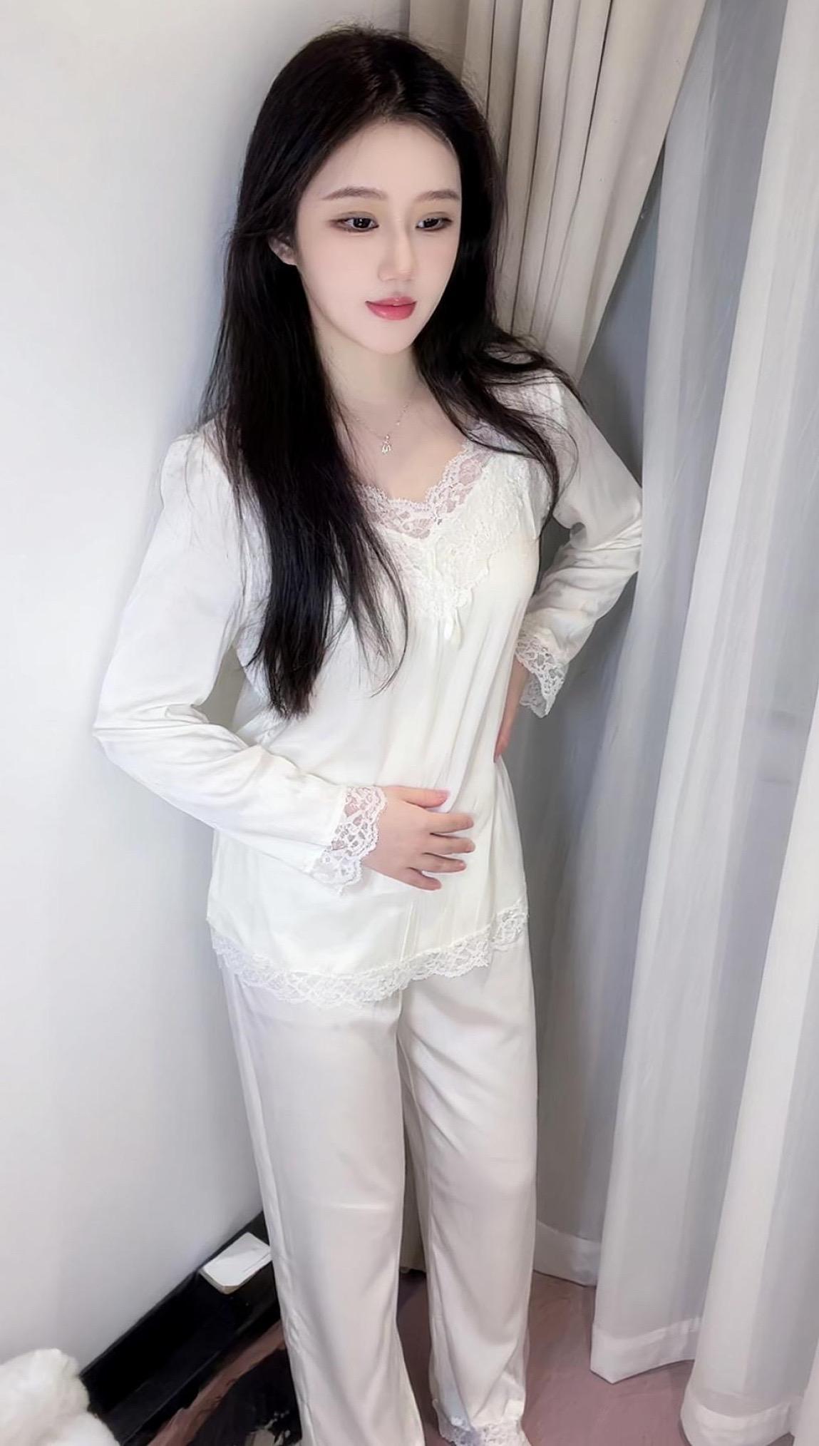 柔白居家照 抖音ai创作