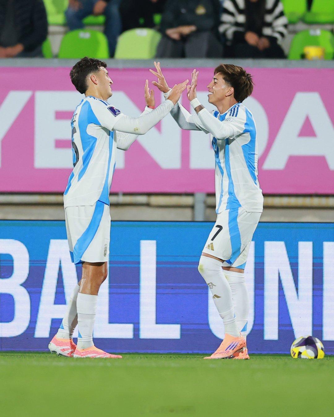 阿根廷🇦🇷4-1澳大利亚🇦🇺，卡里索（萨斯菲尔德）助攻托马斯-佩雷斯（波