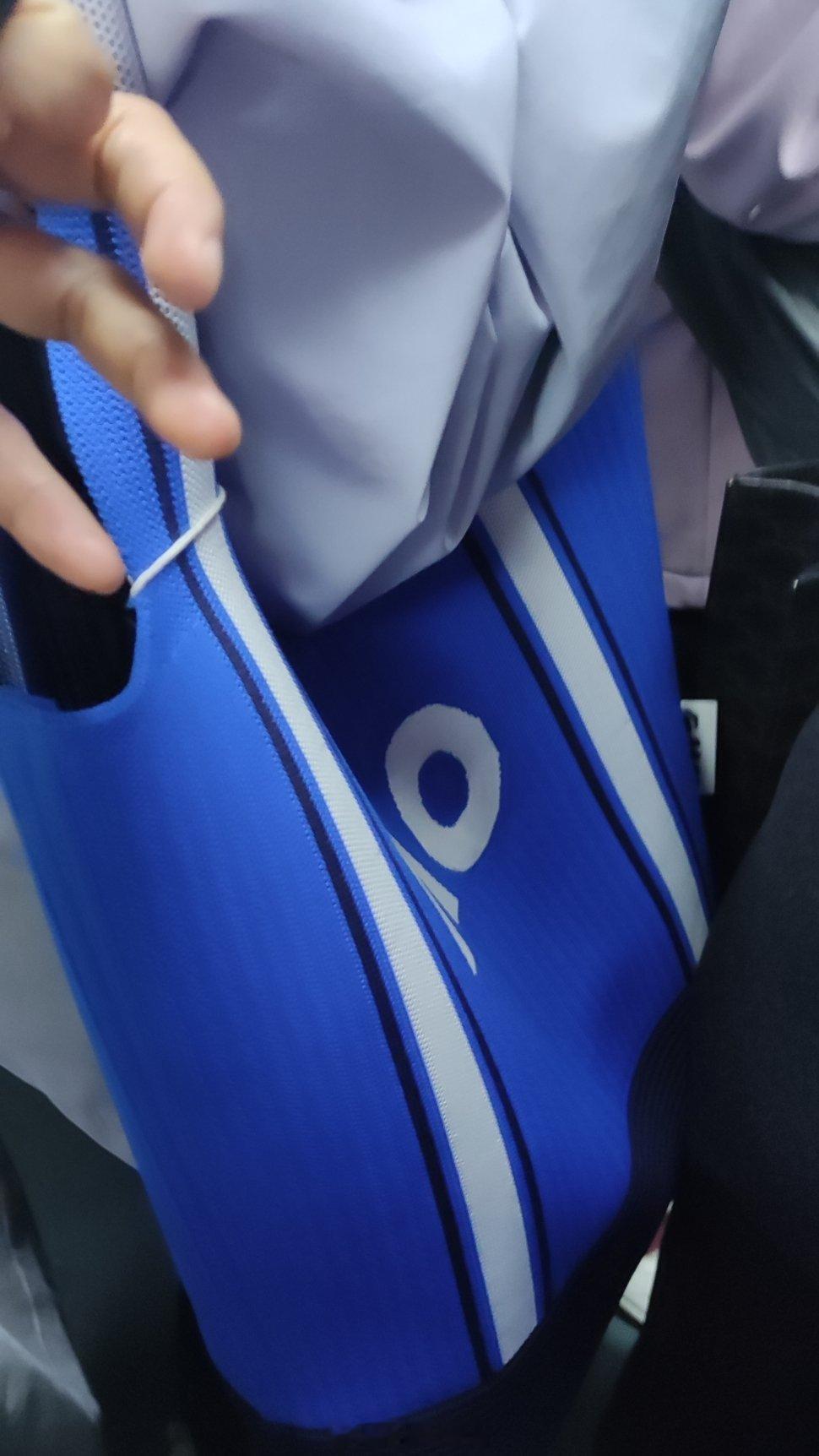 看到有人背着澳网的袋子跑步装备澳网网球澳大利亚网球公开赛 广州