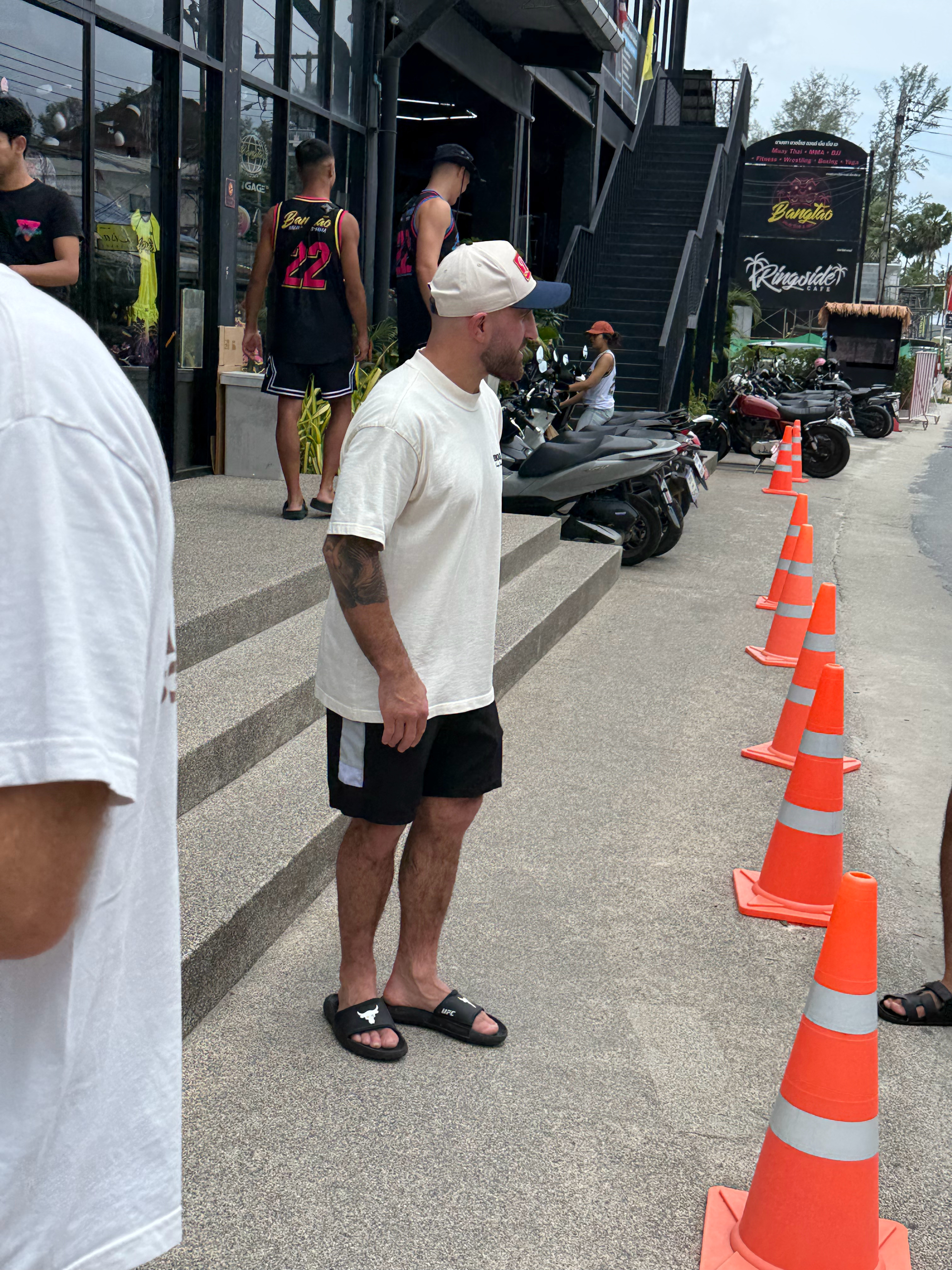 二刷大帝，早上在bangtao训练。10月比赛。UFC 泰国·Phuket Is