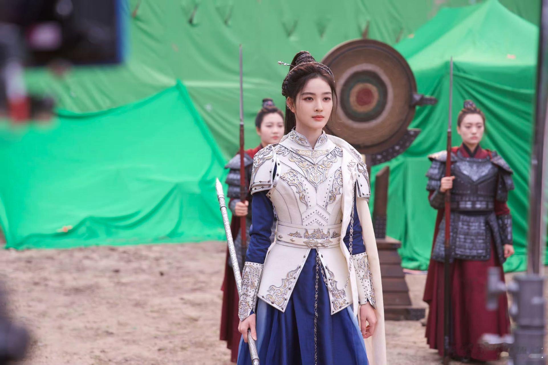 张凯莹闯进内娱女将军赛道谁还没被《天地剑心》里的厉雪扬帅到！张凯莹演绎下，她单枪