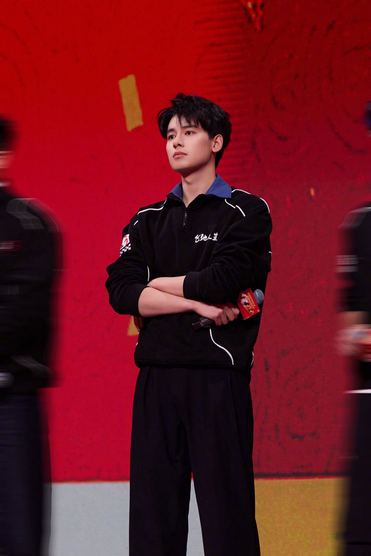 胡先煦明媚系帅哥buer胡先煦什么时候这么帅了，今天央视镜头下的小胡哑药到期竟是