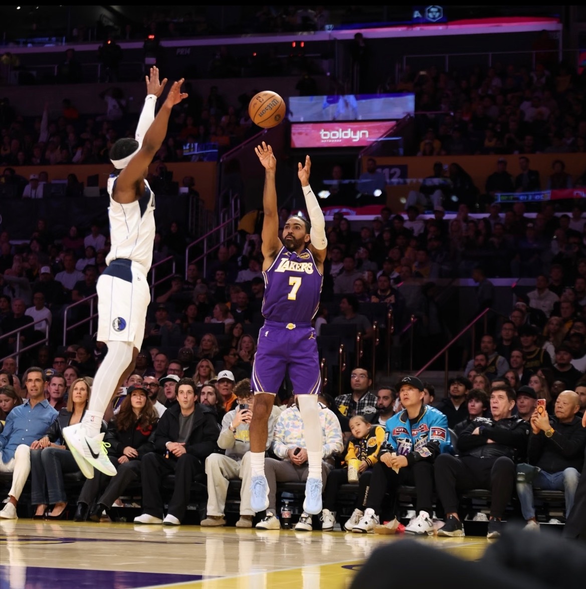 有1 名 NBA 球员投票支持文森特进入全明星赛首发阵容，我想知道他是谁。202