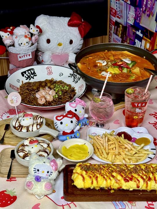 北京🐱🎀HelloKitty一人食漂亮店！！