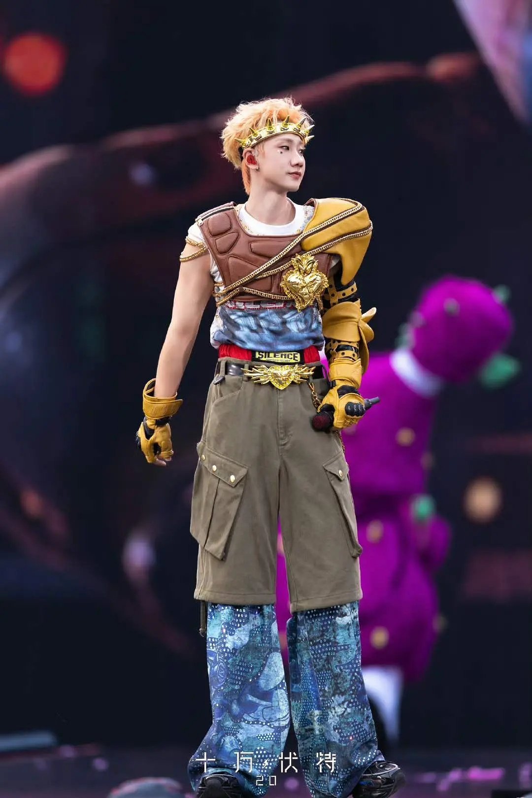 汪苏泷和许嵩近期演唱会的服装风格🈶 ​​​