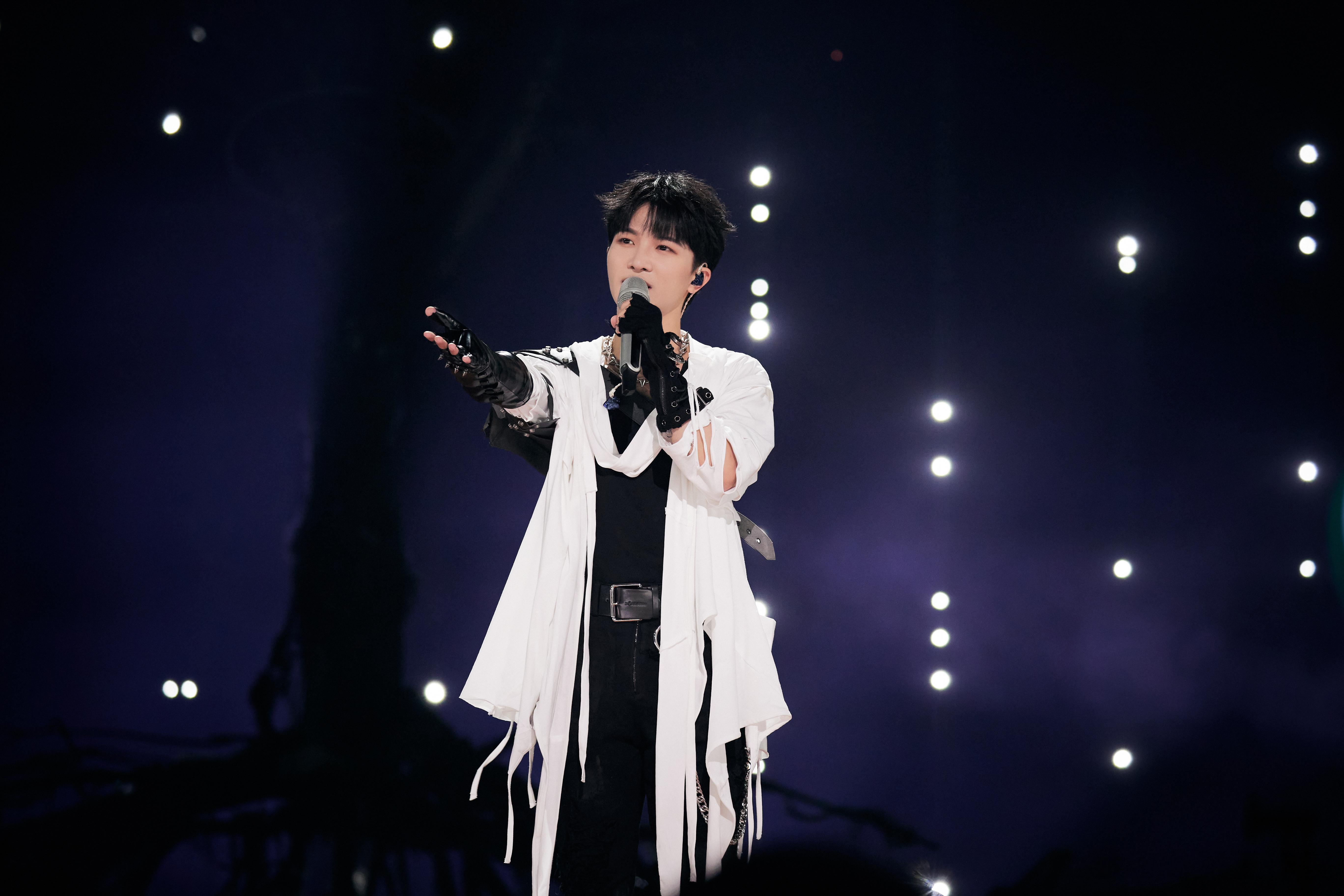 #周深[超话]#[音乐]#周深新专辑唱了百首demo# [2023.8.3]🌟