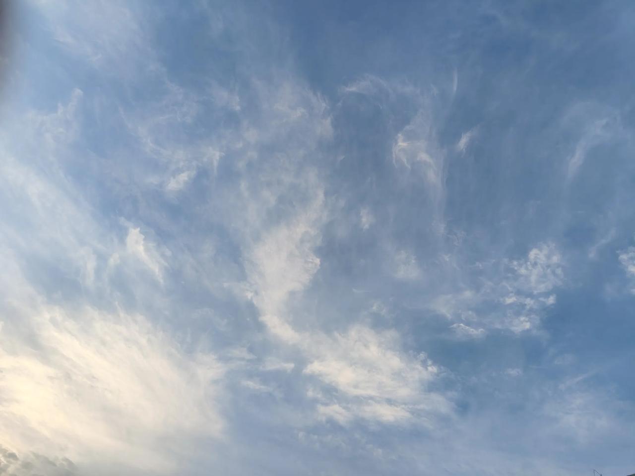 晒晒今天的漂亮的天空