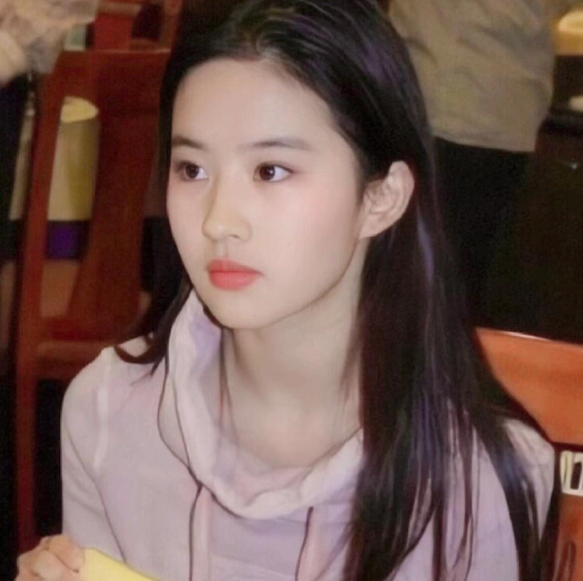 𝐒𝒉𝒂𝒓𝒆 | ‧₊˚ ᜊ 刘亦菲头像 ᜊ ‧₊˚ 