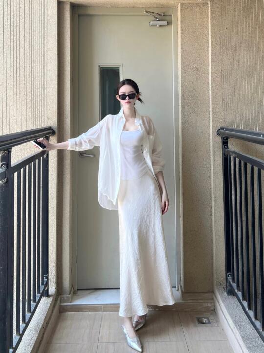 夏天穿不热的衣服是衬衫吗！！