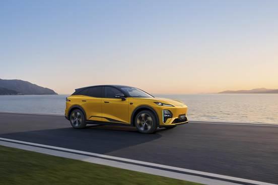 舱内激光视觉Limera的安装位置对前挡风玻璃提出了极高要求。传统汽车玻璃会大幅