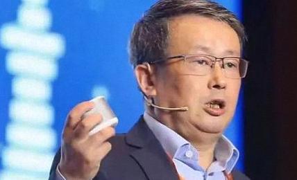 一大帮土生土长的中国专家，坐下来讨论咱们自己的文化和产业问题，现场压根没有外国人