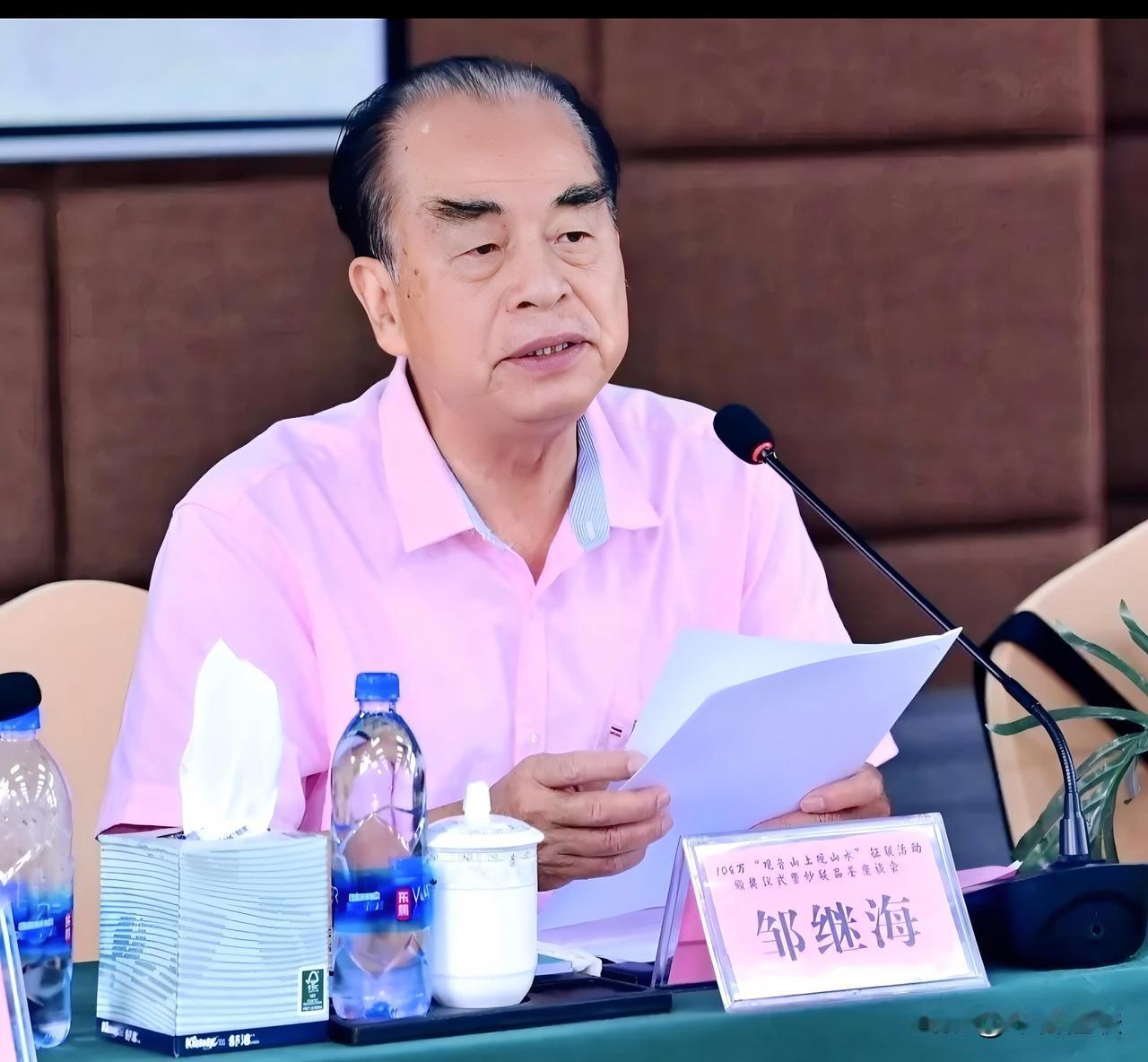 大家不要误会:意境不是作者写出来的，是从实景物象里面透出来的。大家常提到的九重架