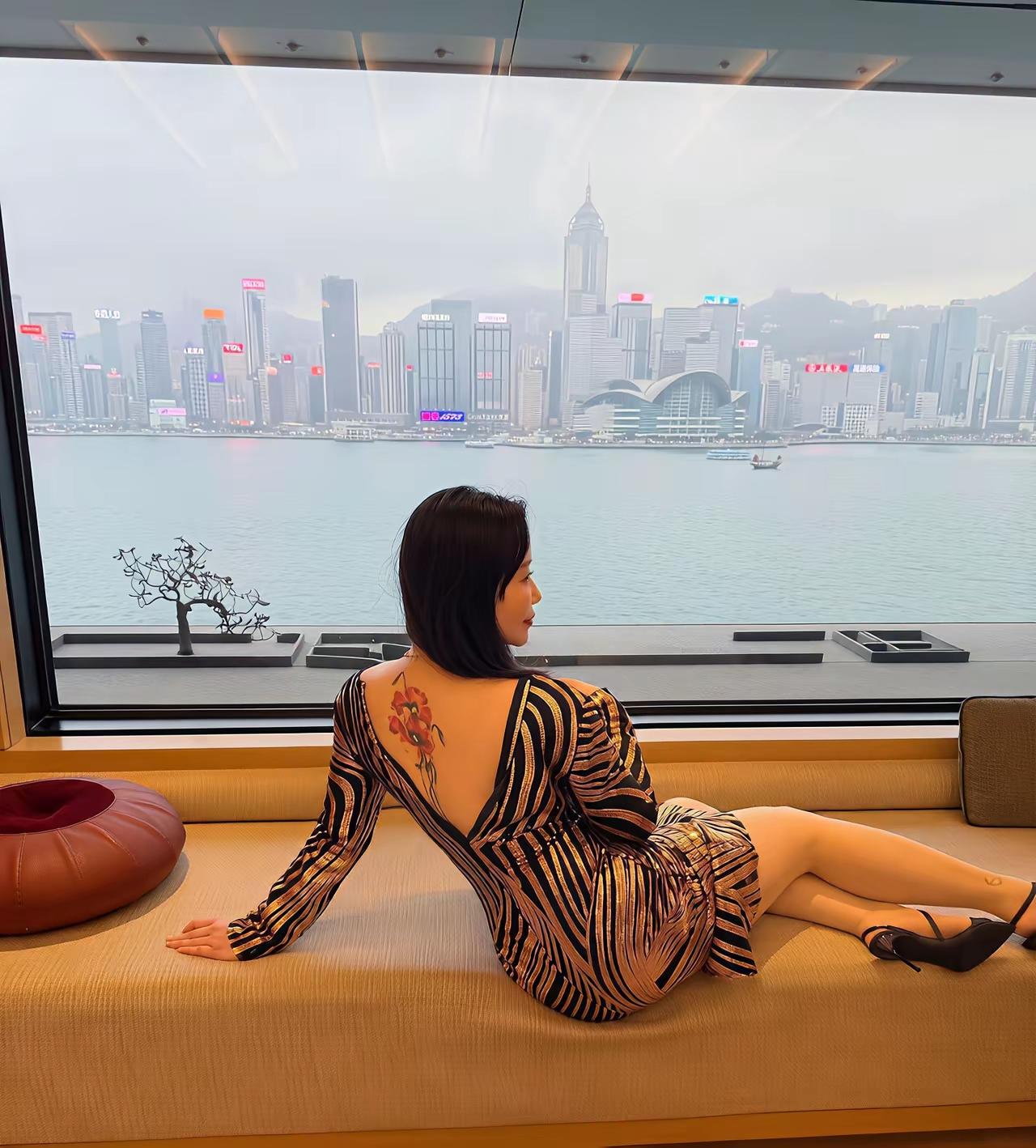 三十岁的女性，才是最吸引人的。财富自由的同时，还有大把的时间去周游世界，见识不同