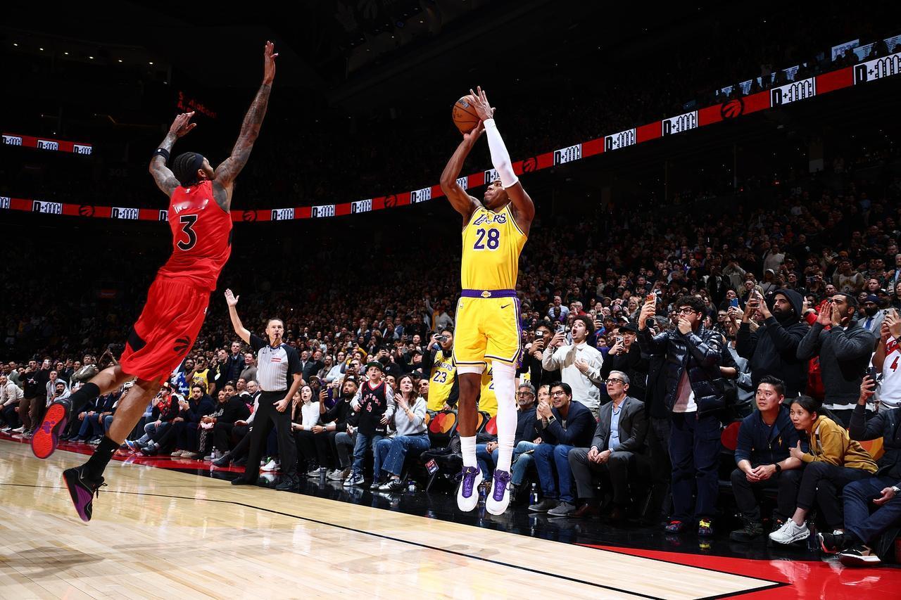 NBA今天最佳进球：老詹精妙助攻八村塁三分压哨绝杀！湖人客场123:120险胜猛