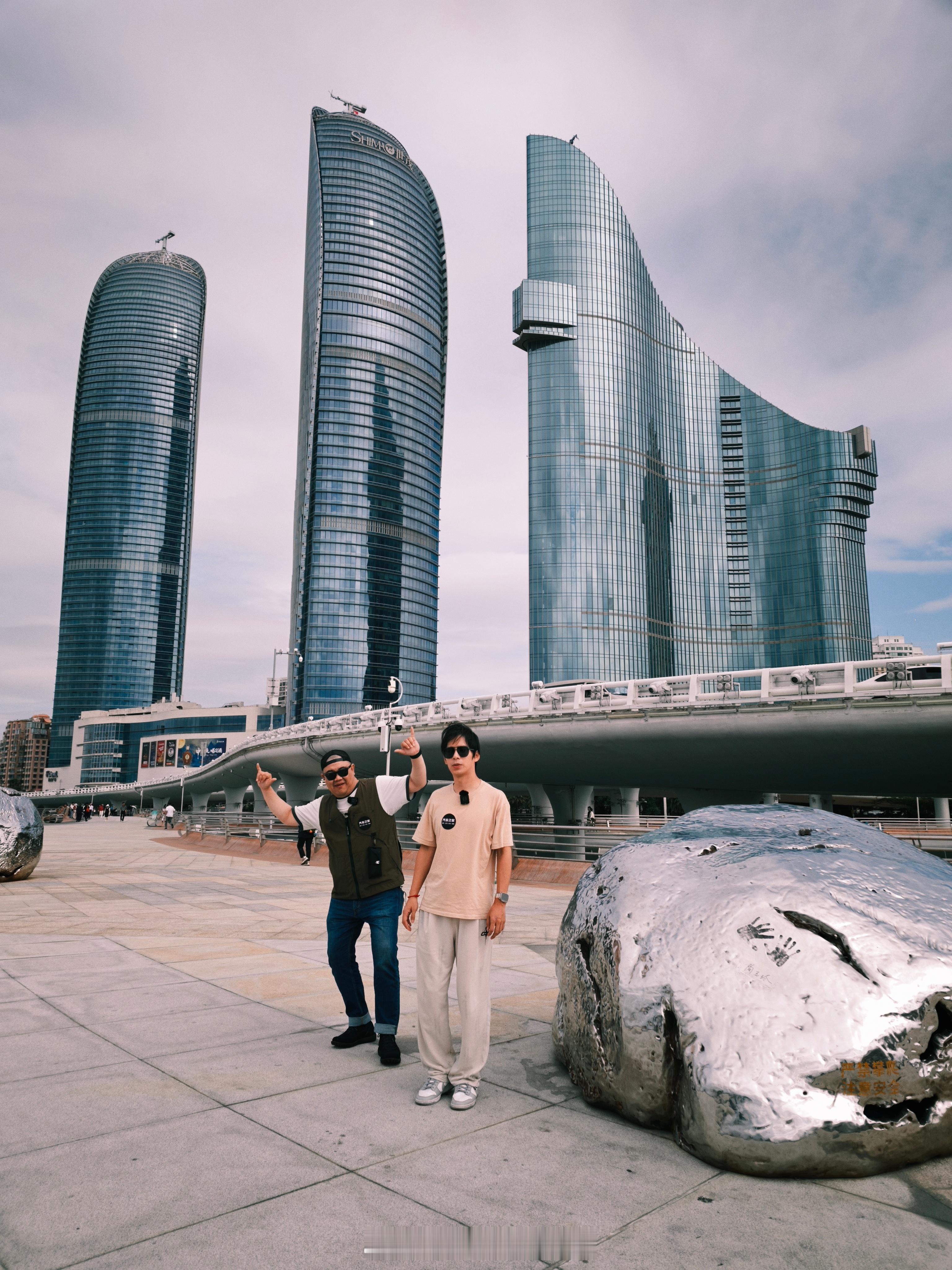 早上好兄弟们 厦门回北京了 睡眠质量也从极低回到了极佳还在山东熬夜  ​​​