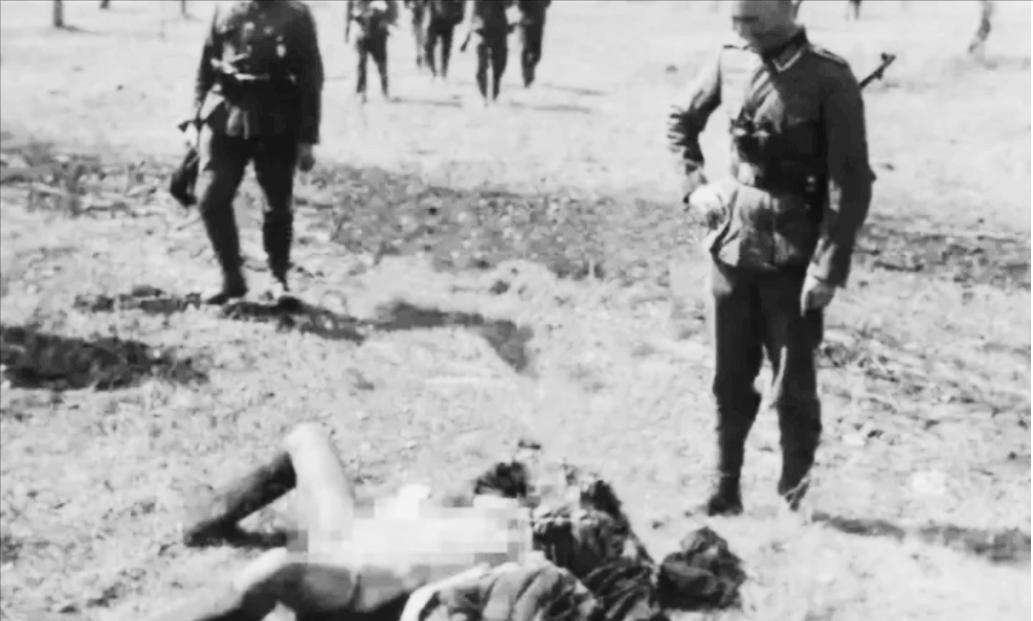 1941年，苏德战争爆发，一名不幸被俘的苏联女兵，在被俘之后遭到了纳粹士兵轮流欺