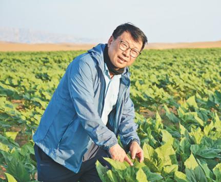 我国工程界大“乌龙”事件！2009年，重庆交通大学教授易志坚在研究物质力学时，意