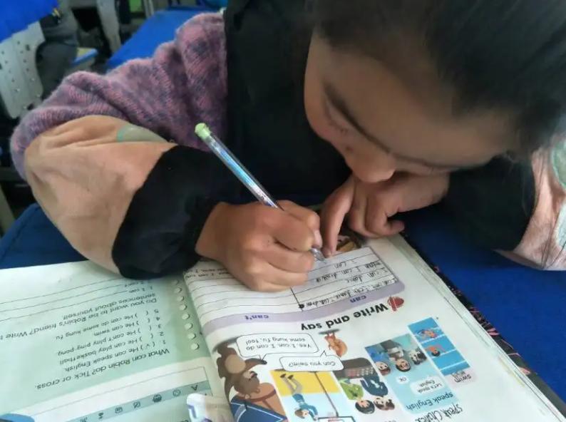学霸领跑秘籍：暑假做整体预习！小学“语数英”预习全攻略请收好
 
采访了上百位清
