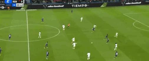 法甲第15轮 巴黎圣日耳曼5:0雷恩贡萨洛·拉莫斯远射破门 