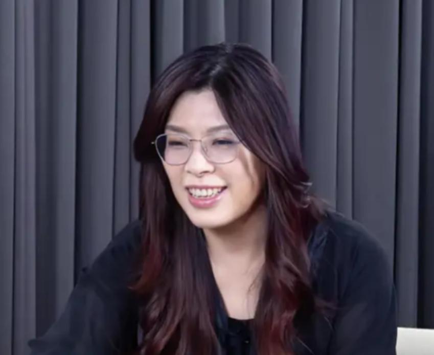 郑丽文好猛，一句话震动两岸！台当局转头就发现：大陆动作太快了。

郑丽文年纪轻轻