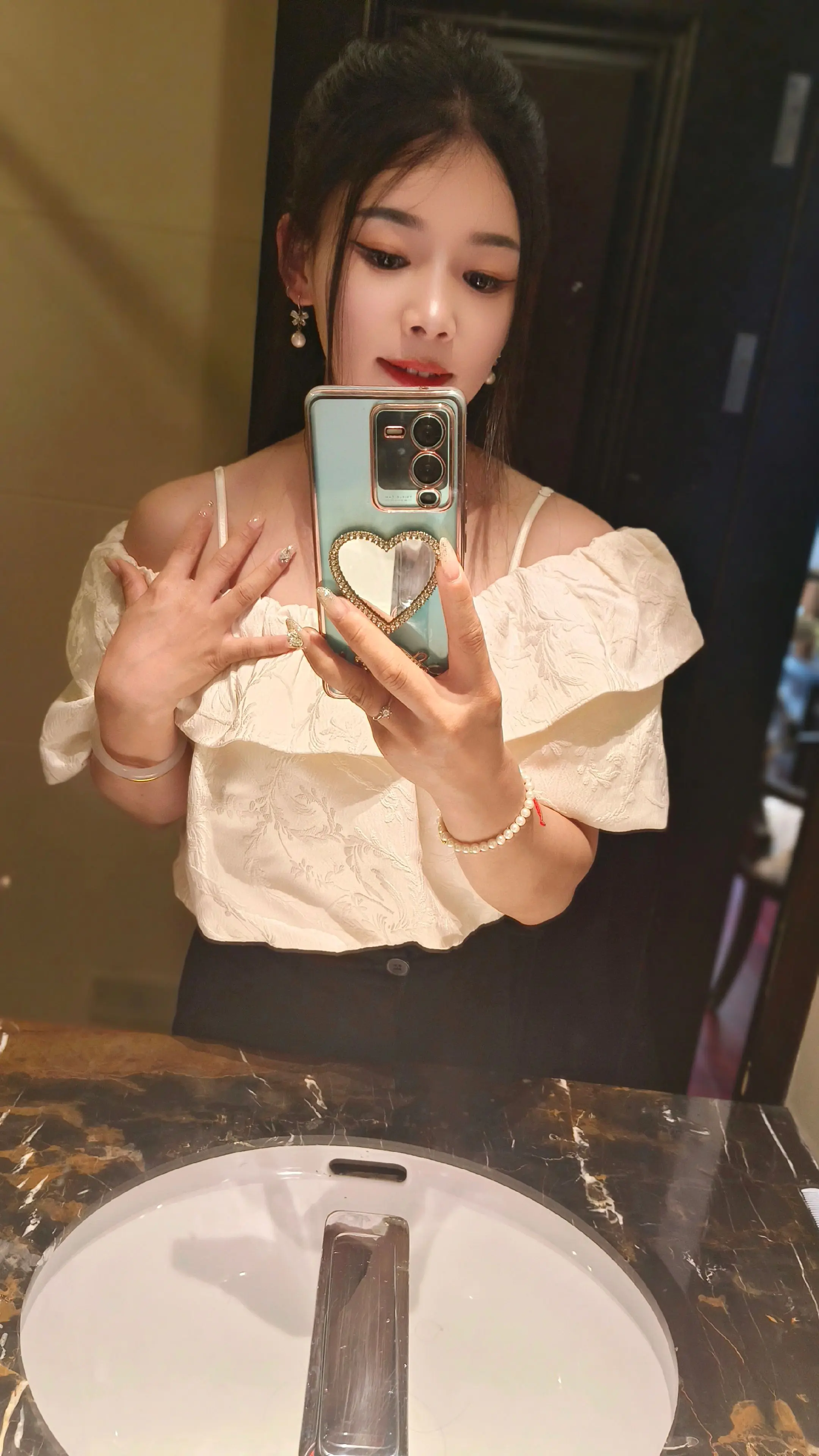 我不联系你 因为我是犟种 你不联系我 说明你心里没我