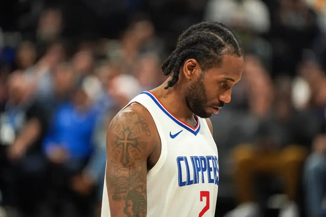 盘点快船小卡和乔治伤病情况，四年来最好的战绩是西部决赛。
第一，卡乔组合在一起搭