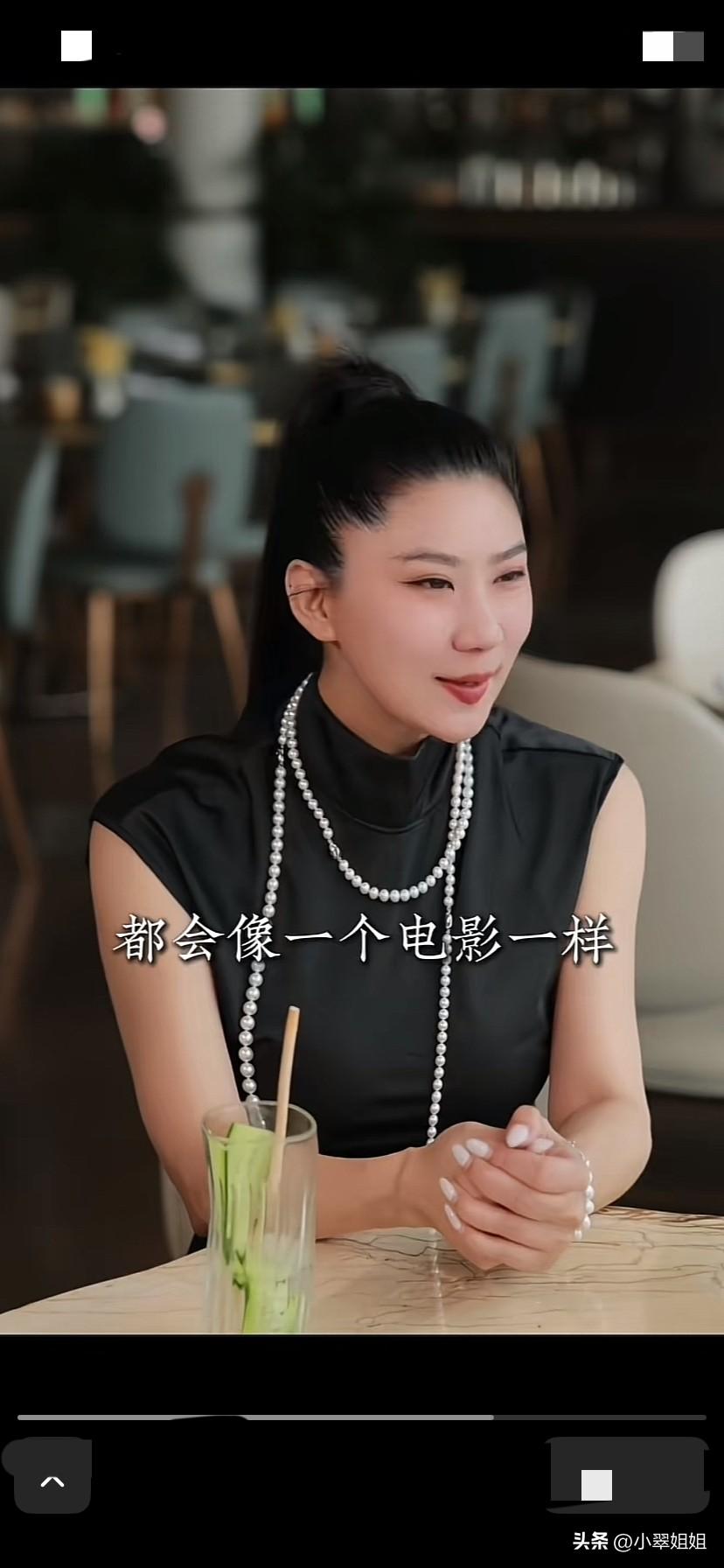 谢贤前小女友还沉浸在往事中，不能自拔！回忆起在大上海和四哥初次相遇！甜蜜的往事历